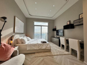Warm and Elegant Studio in Dubai